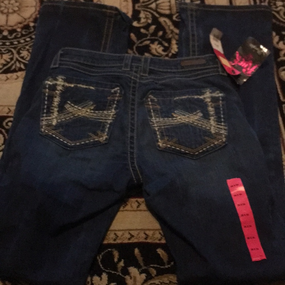 Women’s rock 47 by wrangler
